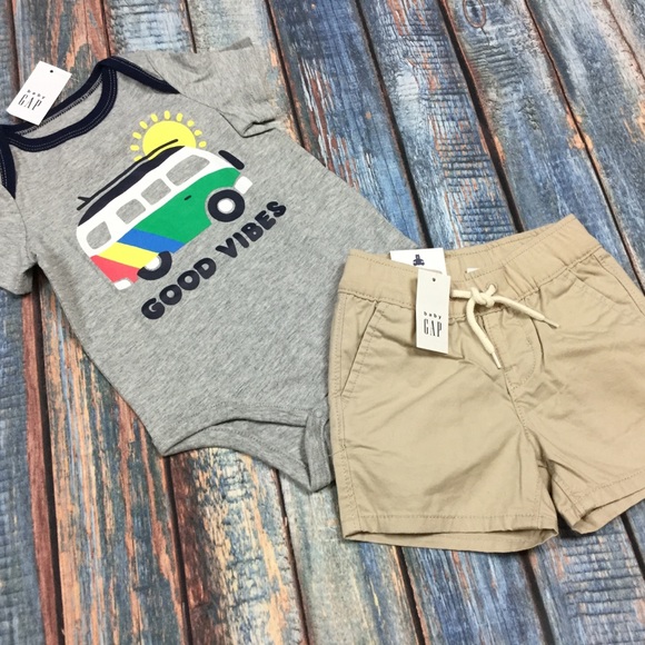 Gap Boys 0 3 Months Good Vibes Top & Tan Shorts Outfit - Picture 6 of 8